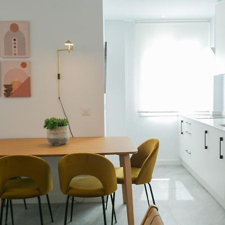 Lujoso Apartamento Con Piscina Compartida 3 Sevilla Kültér fotó